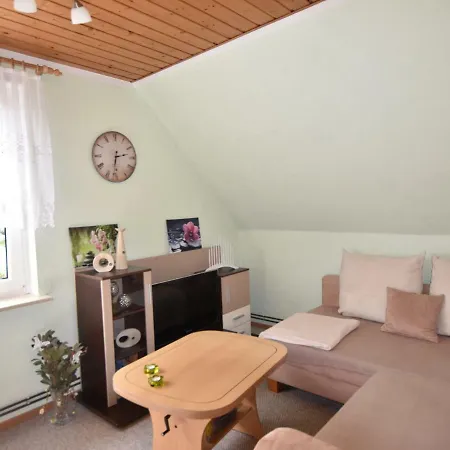 Apartment Beautiful With Garden Terrace *